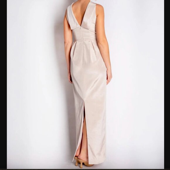 NWT Rolled Collar Vintage Inspired Gown - Picture 2 of 2